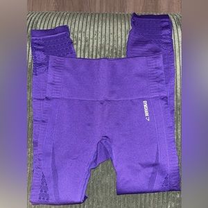 Small purple Gymshark leggings